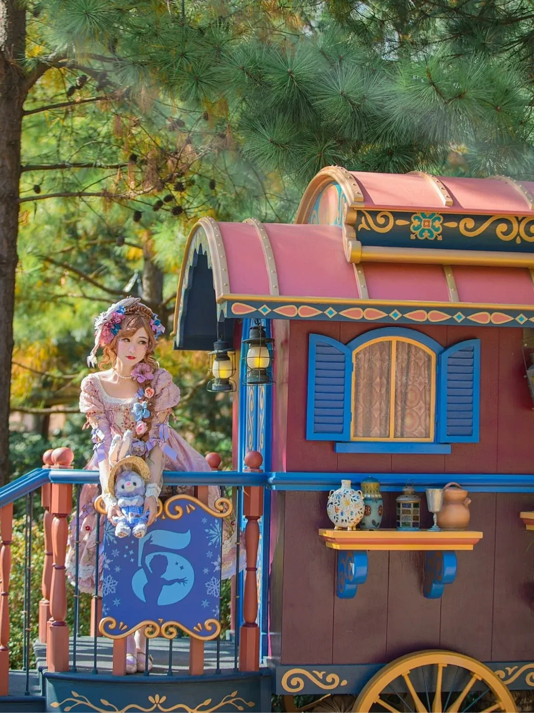 White stockings, Rapunzel cosplay, Rapunzel, Shanghai Disneyland, Disney runaway princess - Image 3