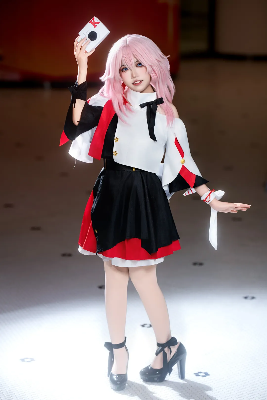崩坏星穹铁道, 三月七cos, Cosplay日常分享, KFC联名cosplay, 粉色系cos摄影 - 第7张