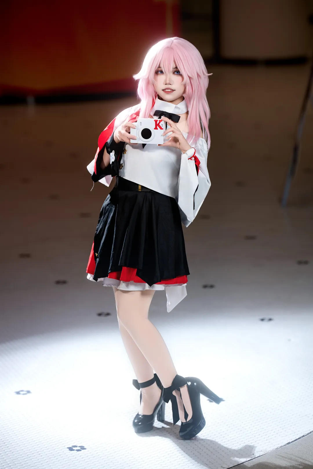 崩坏星穹铁道, 三月七cos, Cosplay日常分享, KFC联名cosplay, 粉色系cos摄影 - 第9张