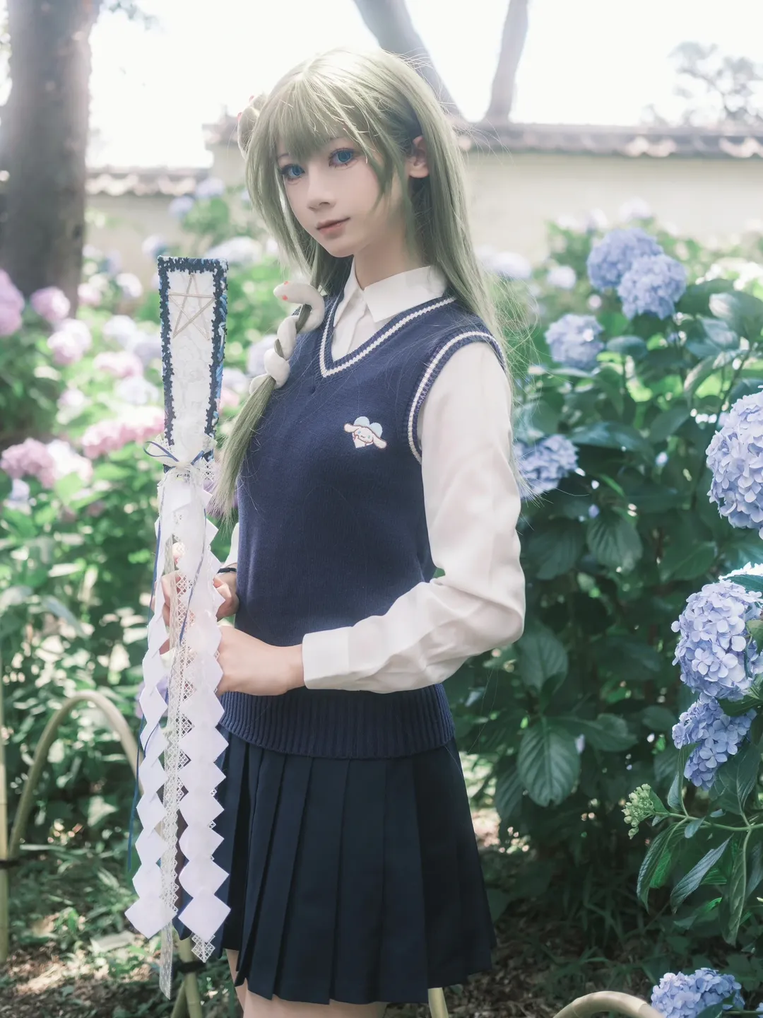 东方project, 东风谷早苗cos, 复古摄影, 绣球花拍照, 过膝丝袜 - 第9张