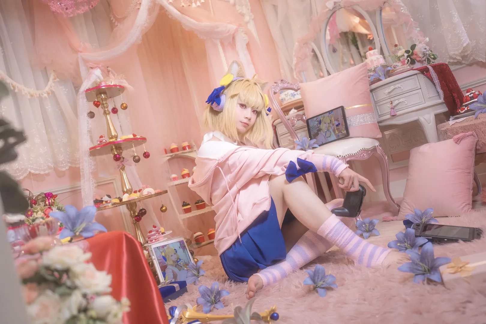 cosplay摄影, 爱尔奎特cos, 月姬, 粉白条纹丝袜, 粉色系布景 - 第2张