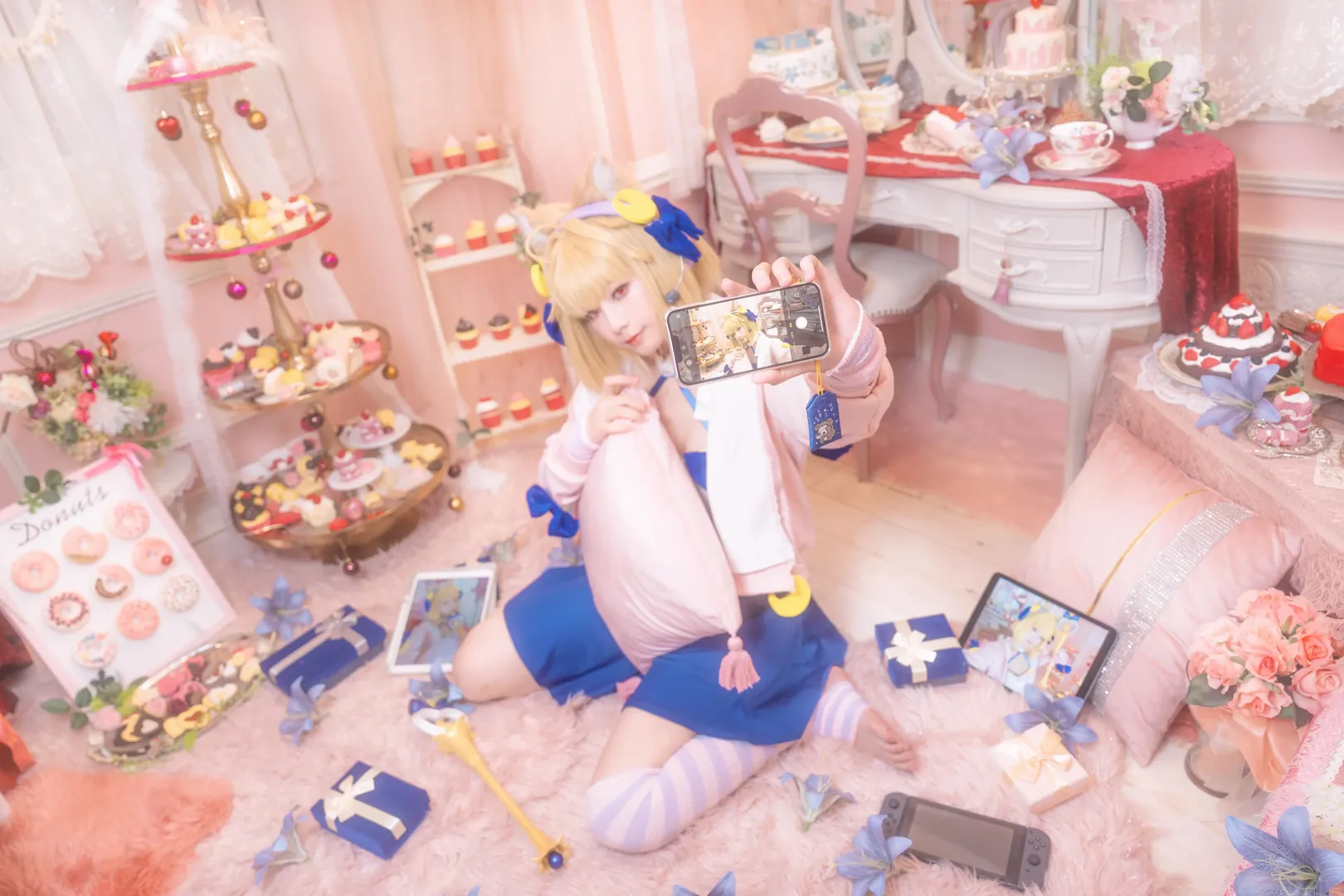 cosplay摄影, 爱尔奎特cos, 月姬, 粉白条纹丝袜, 粉色系布景 - 第3张