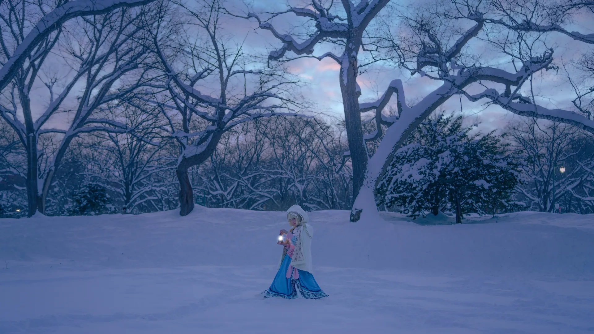东方project, Cosplay摄影, 爱丽丝玛格特罗伊德cos, 雪景cos, 复古提灯 - 第13张