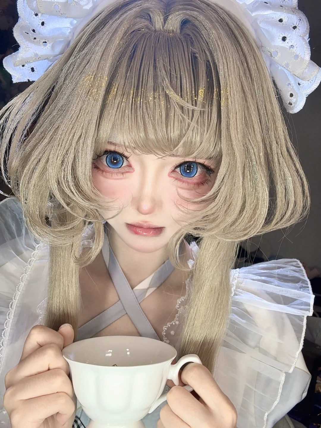 桑多涅cos, 原神, 自搭服裝, 藍瞳美瞳, 貓系妝容