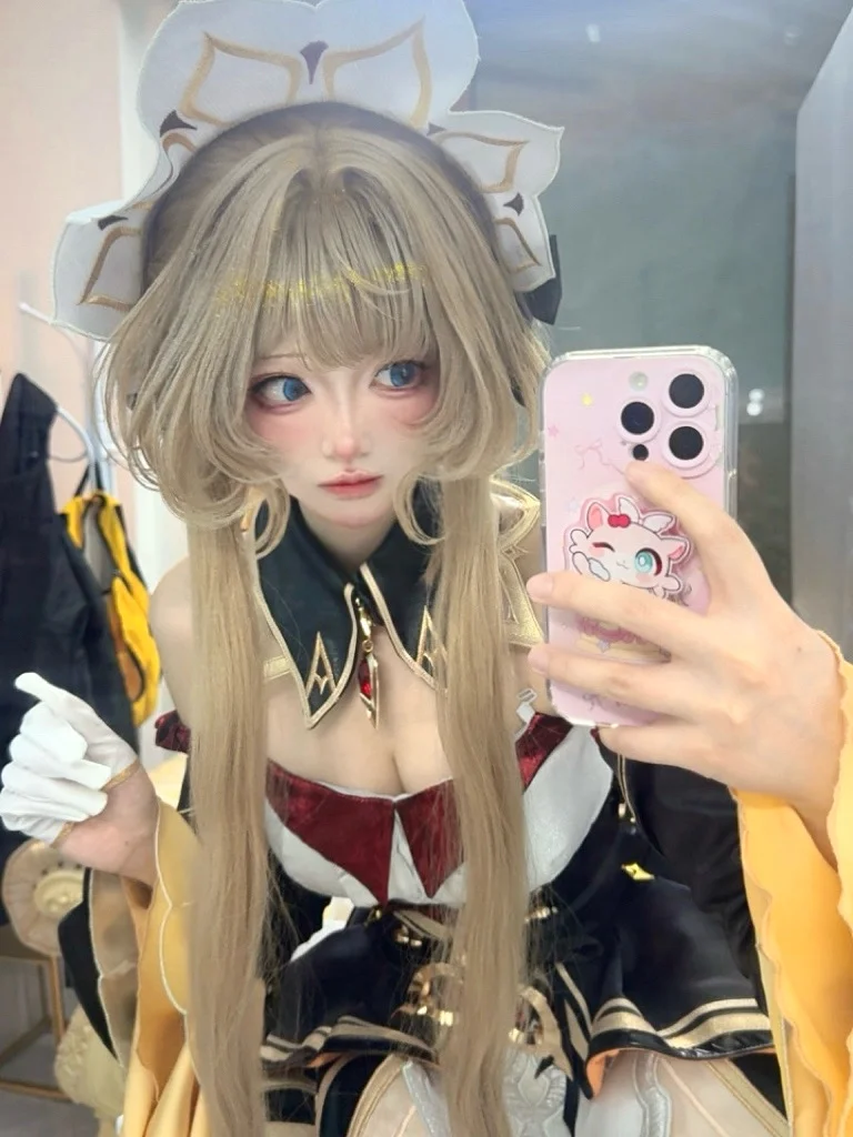 コスプレ, メイド服, 白ストッキング, ファンタジー風, 提灯の小道具 - 1枚目
