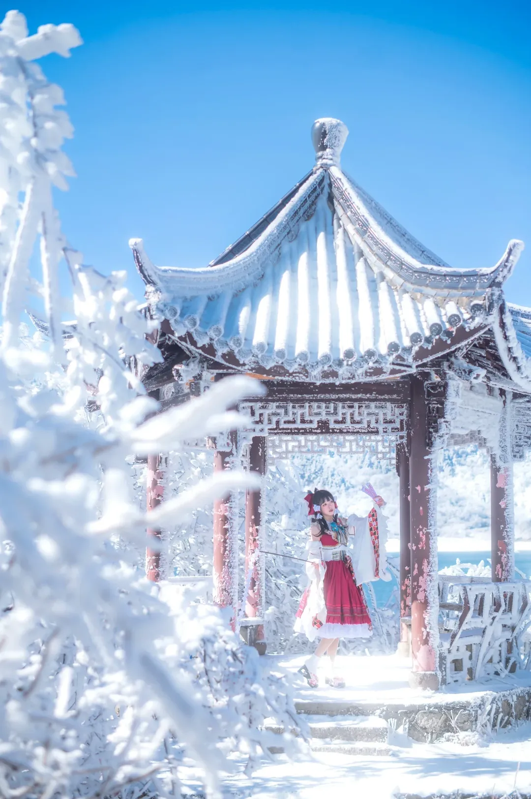博丽灵梦cos, 东方project, 户外摄影, 雪景写真, 白色长袜