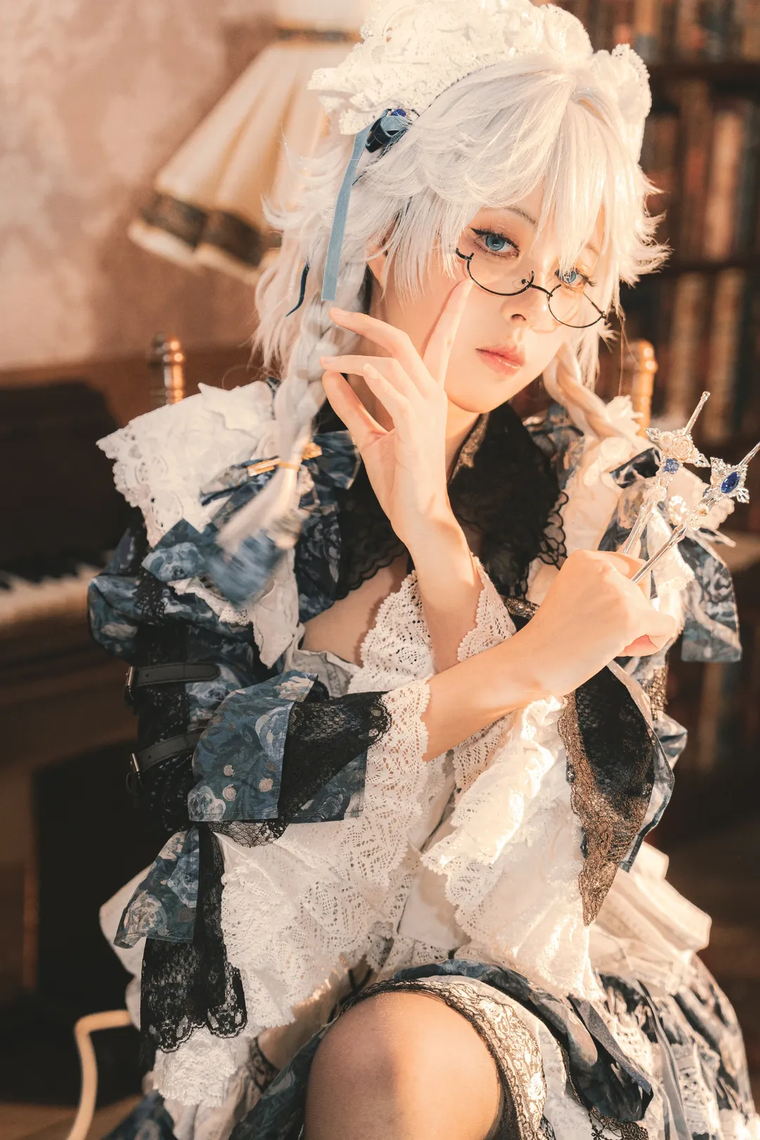 东方Project, 女仆装, 十六夜咲夜cos, 复古写真, 丝袜 - 第2张
