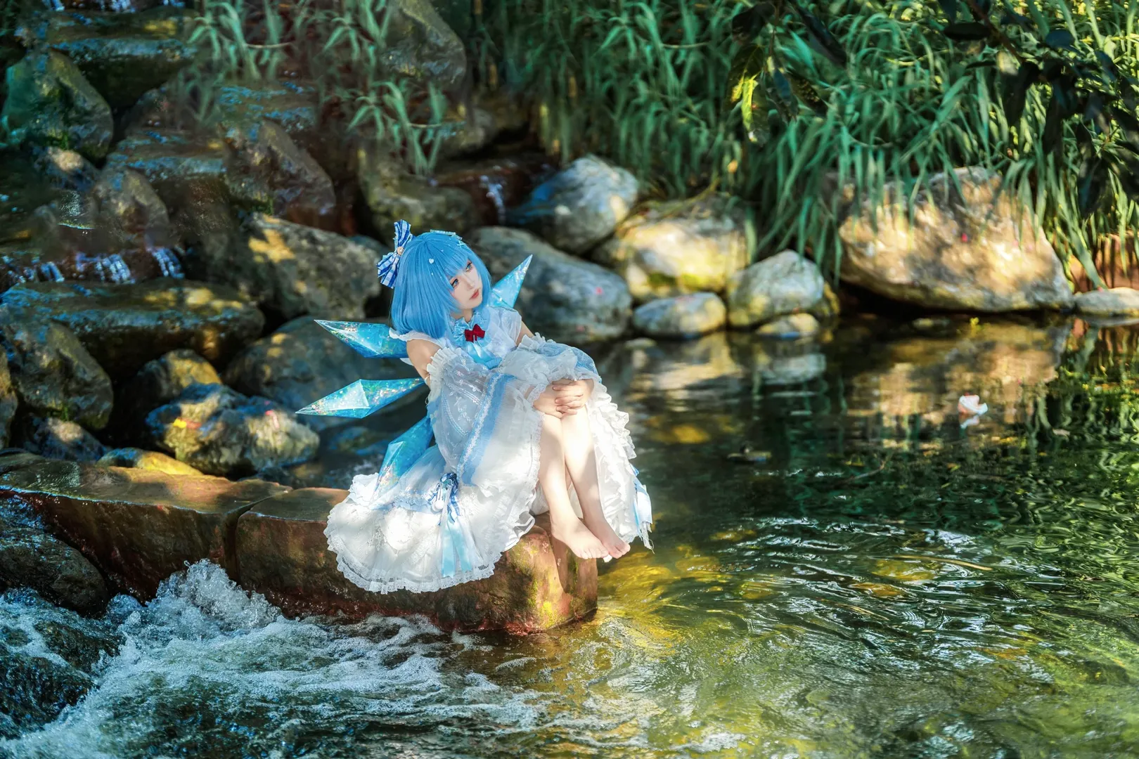 二次元撮影, 東方Project, チルノコスプレ, 青と白の配色, 水景撮影 - 6枚目