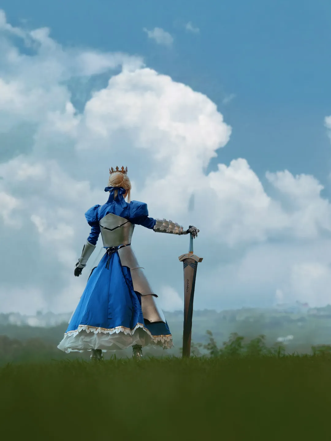 阿尔托莉雅cos, FGO, 户外cos, 白丝, 蓝呆 - 第3张