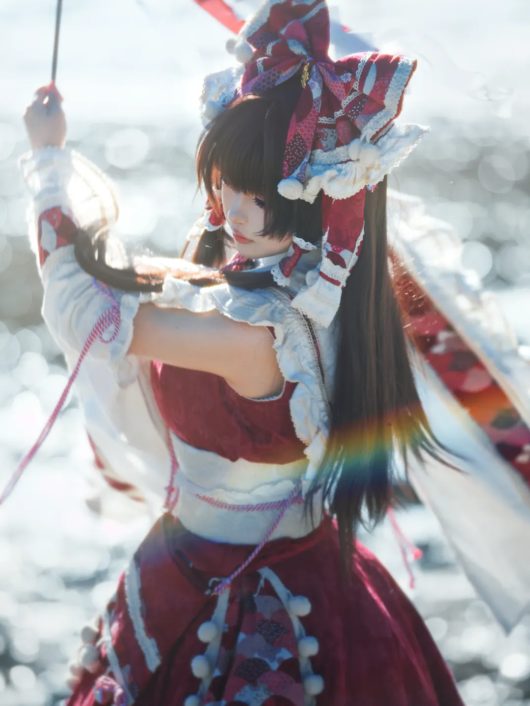 博丽灵梦cos, 东方project, 巫女cos, 逆光摄影, 彩虹发尾 - 第1张