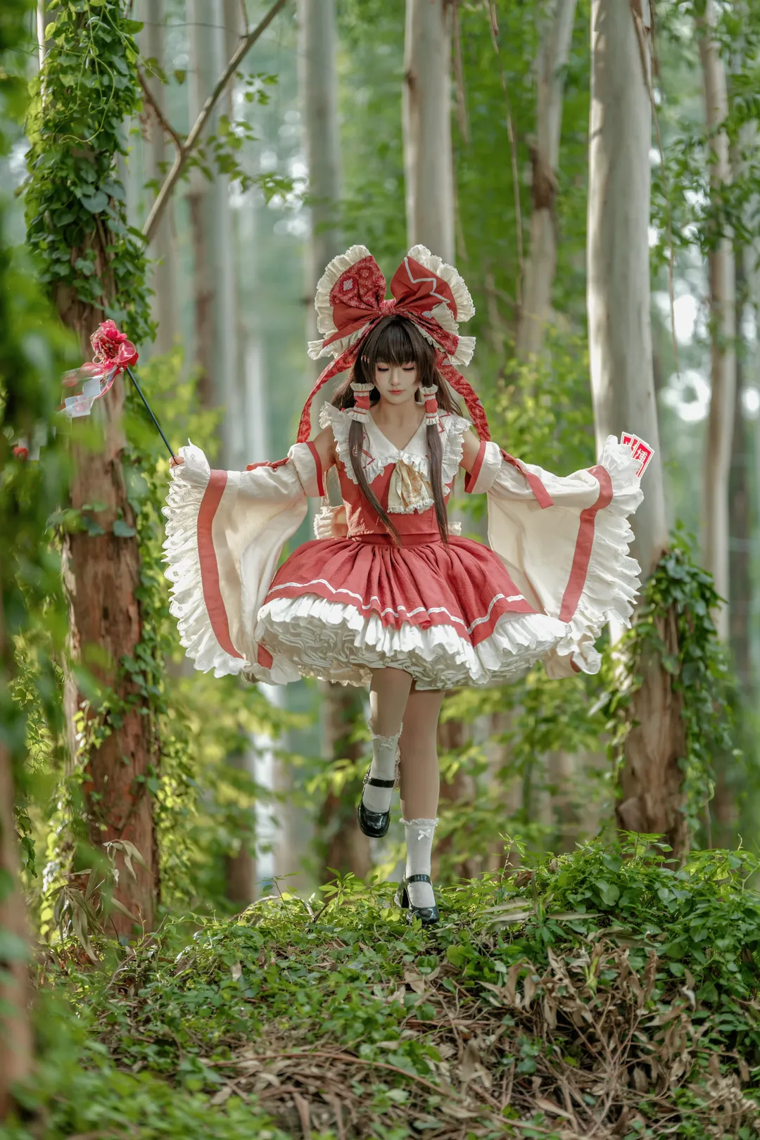 博丽灵梦cos, 东方project, 二次元cosplay, 巫女服, 森林写真 - 第4张