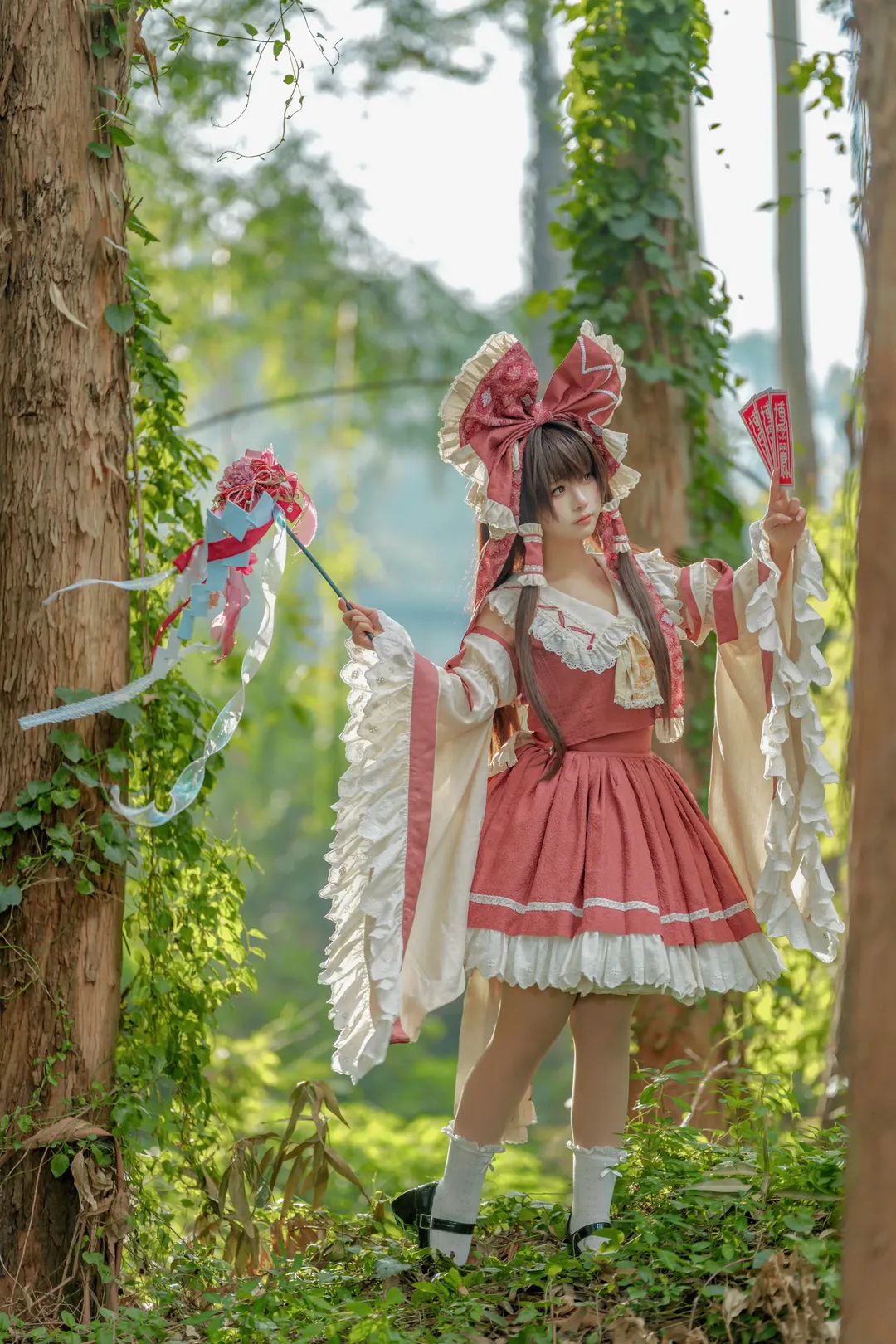 博丽灵梦cos, 东方project, 二次元cosplay, 巫女服, 森林写真 - 第5张
