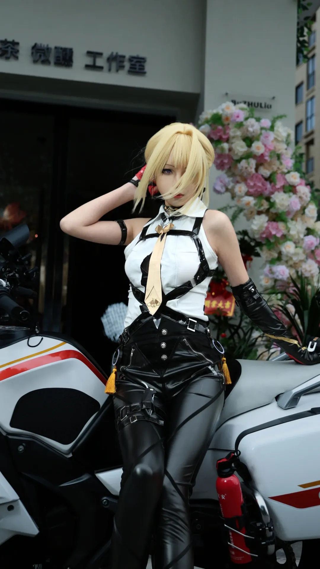 Zenless Zone Zero, Cosplay photography, Leather jacket outfit, Motorcycle photography, Evelyn cosplay - Image 1
