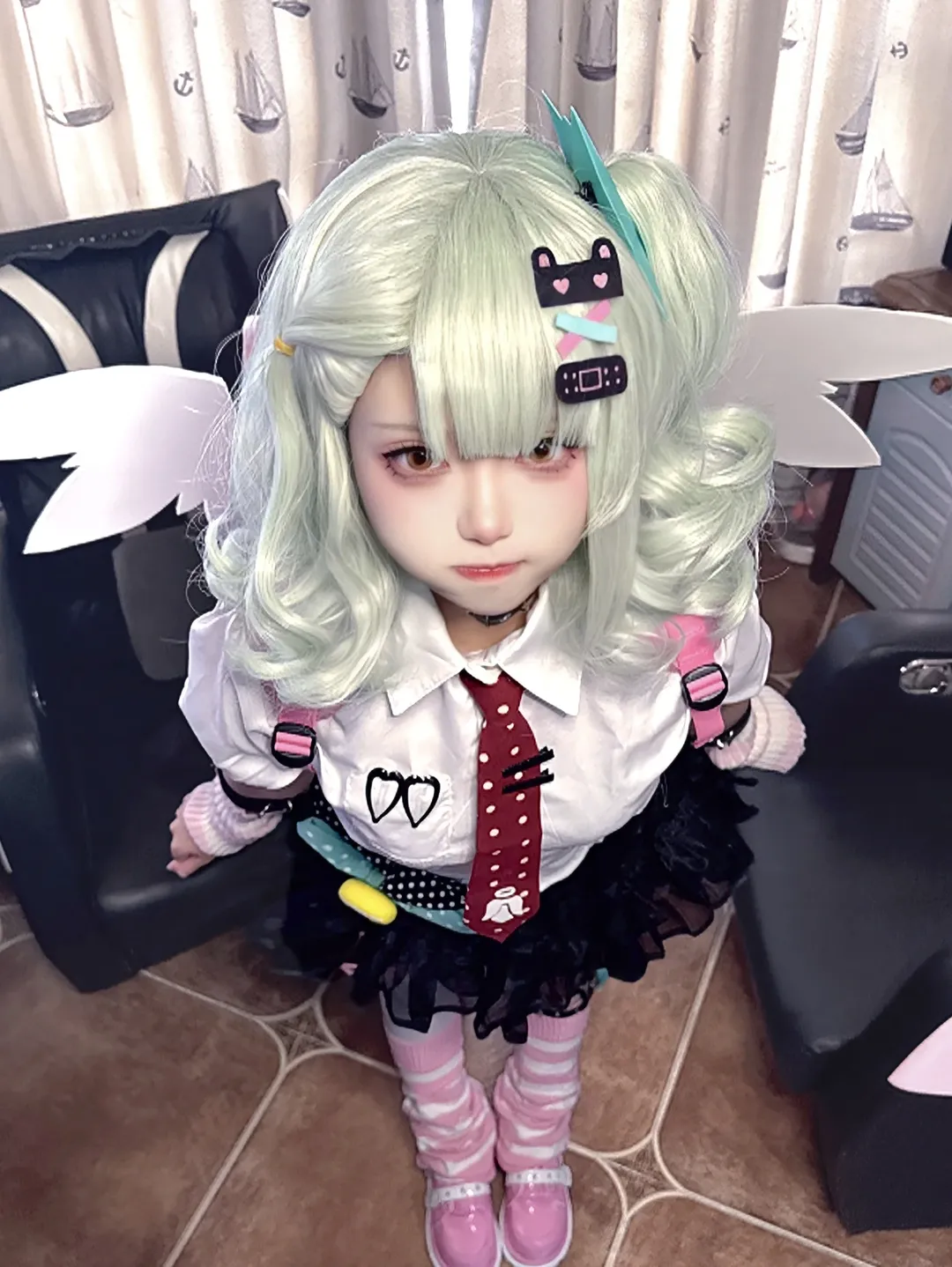 絕區零, 千夏蕾咪cos, cosplay穿搭, 絕區零妄想天使, 粉白條紋腿套