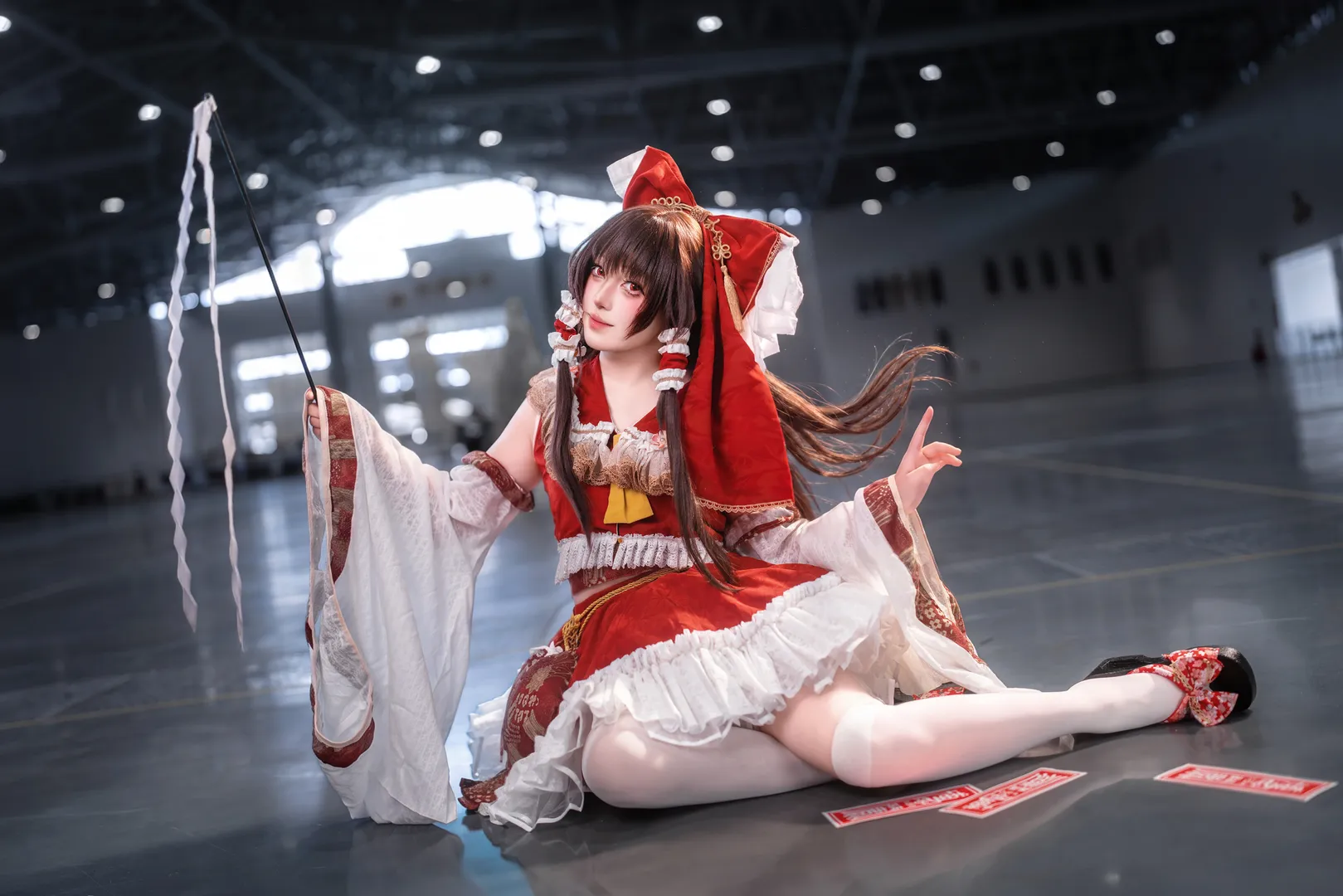 博丽灵梦cos, 东方project, 漫展返图, 巫女服, cosplay摄影 - 第2张