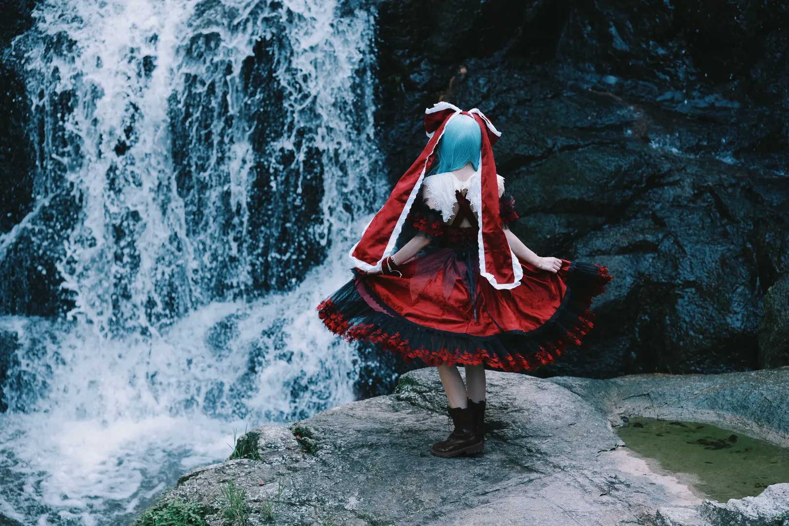 Outdoor photography, Touhou Project, Kagiyama Hina cosplay, Doll, Waterfall - Image 5