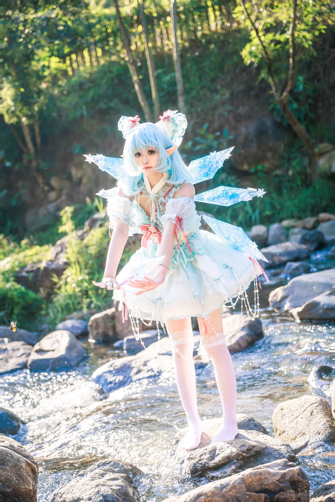 東方Project, 白ストッキング, コスプレ撮影, チルノコスプレ, 渓流の野外ロケ - 3枚目