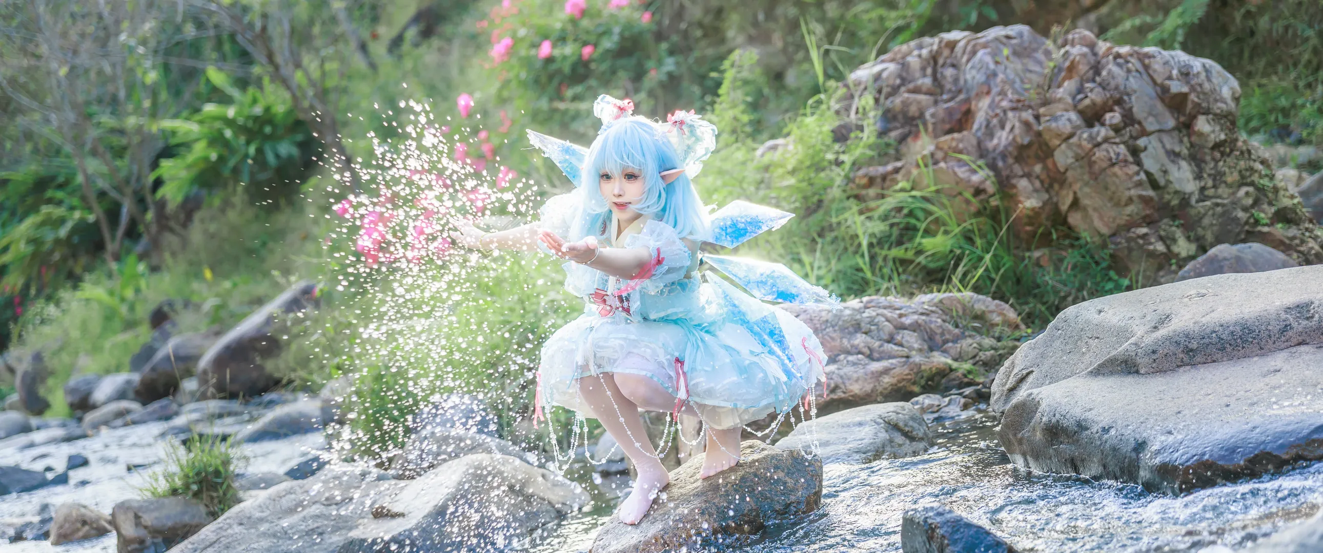 東方Project, 白ストッキング, コスプレ撮影, チルノコスプレ, 渓流の野外ロケ - 4枚目
