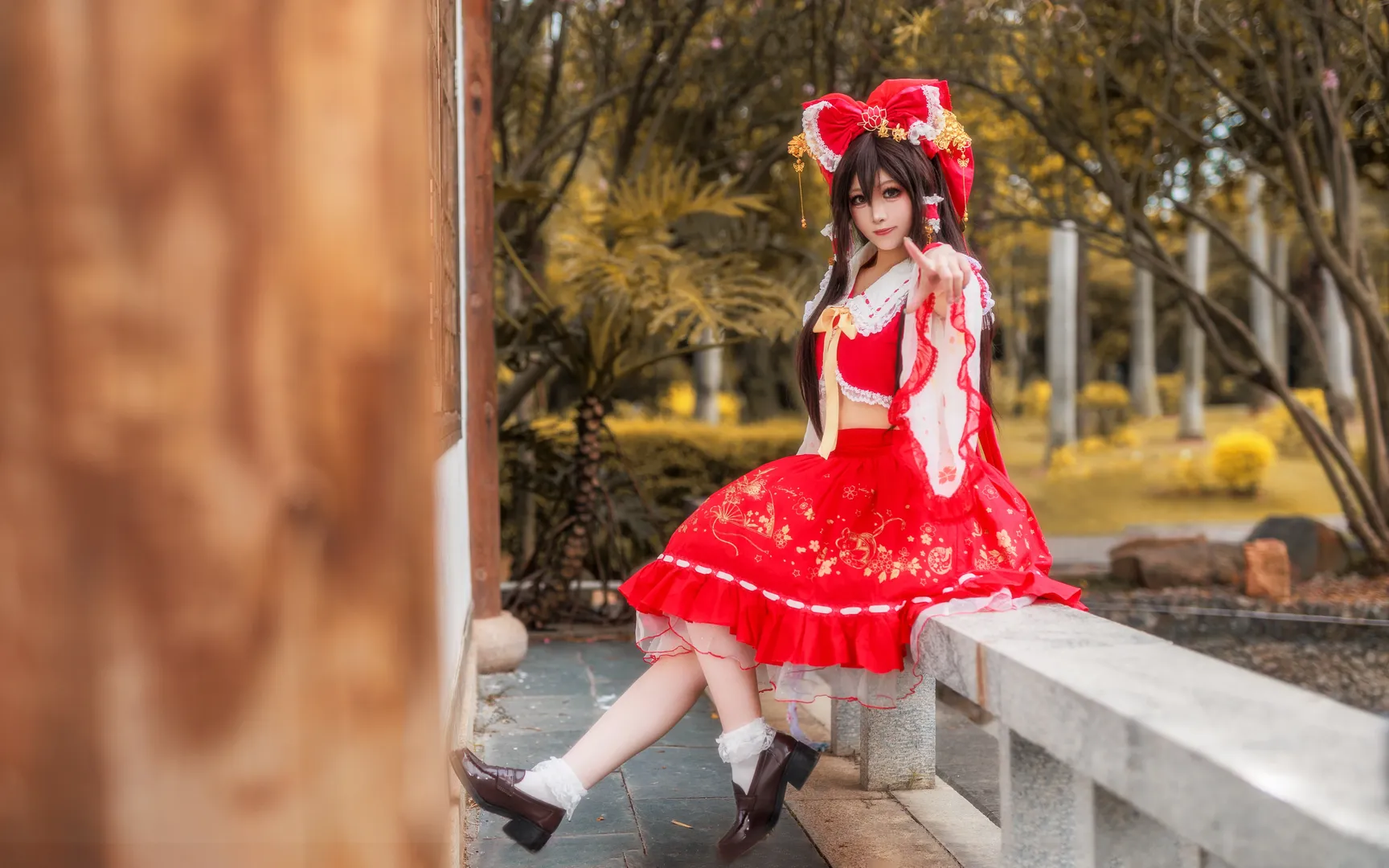 cosplay, Reimu Hakurei Cosplay, Touhou Project, White stockings, Red and white shrine maiden
