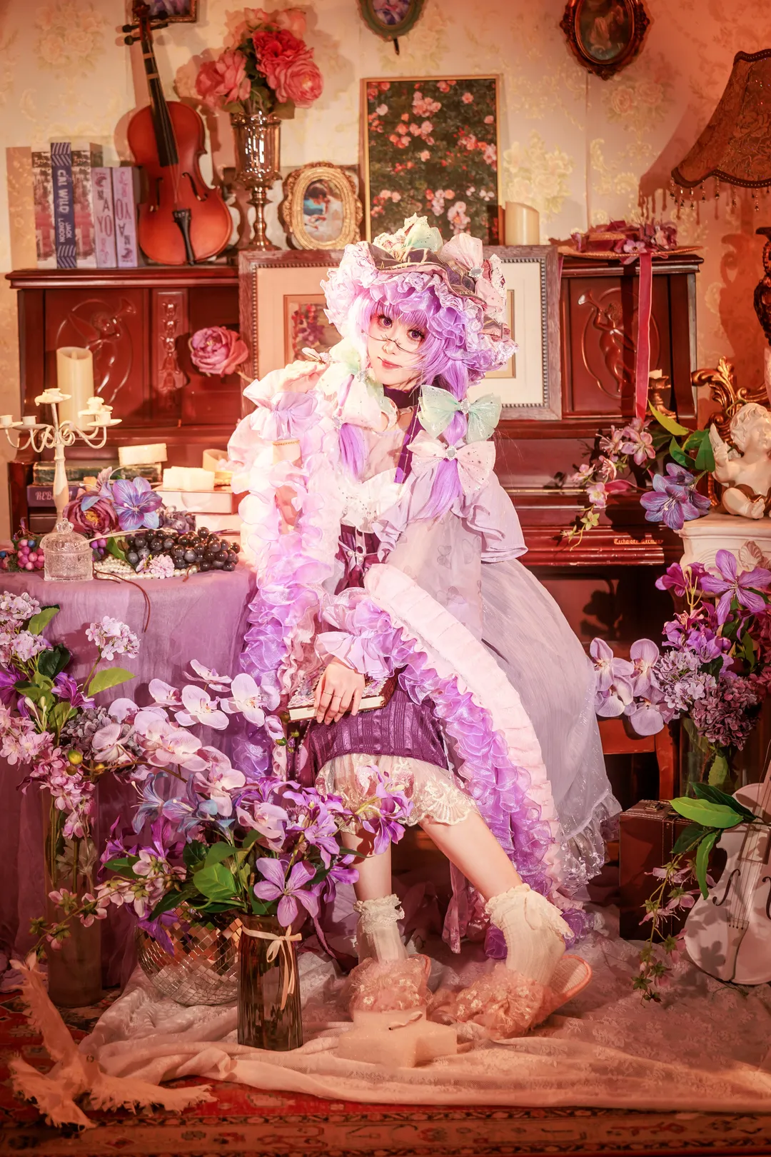 东方project, 帕秋莉cos, 梦幻布景, 复古洋装, 白丝写真