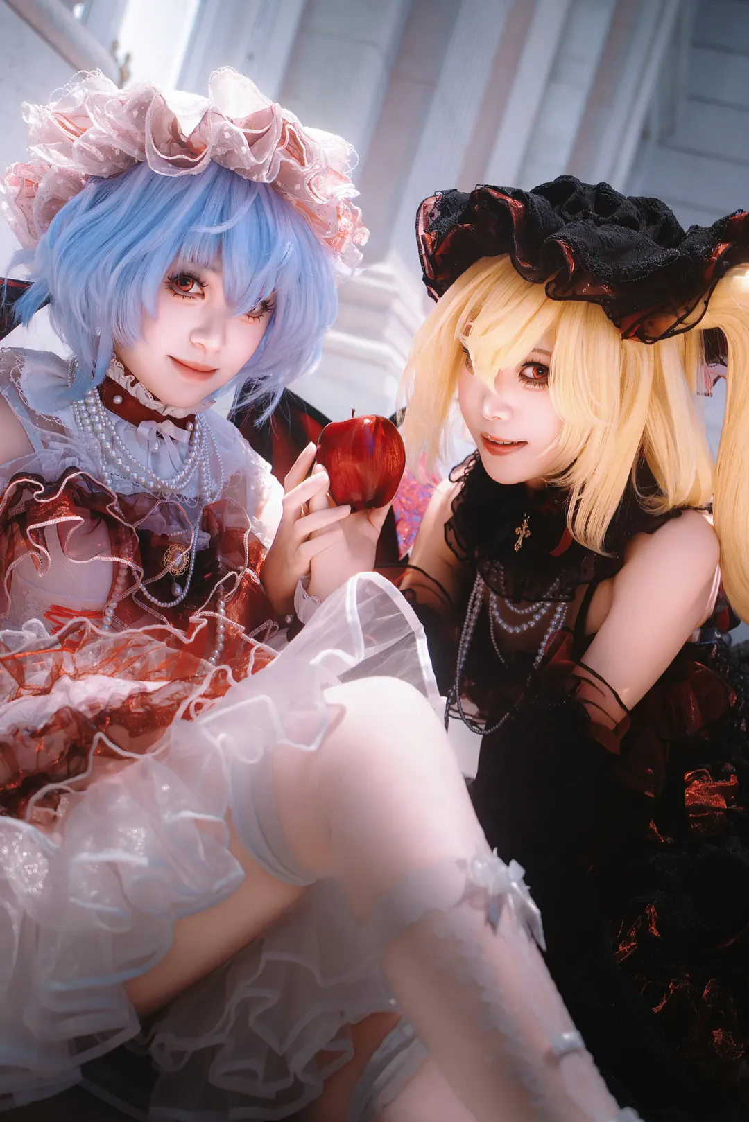 東方Project, レミリア・スカーレットコスプレ, ロリータ・ファッション, フランドール・スカーレットコスプレ, 白タイツ・黒タイツ - 1枚目