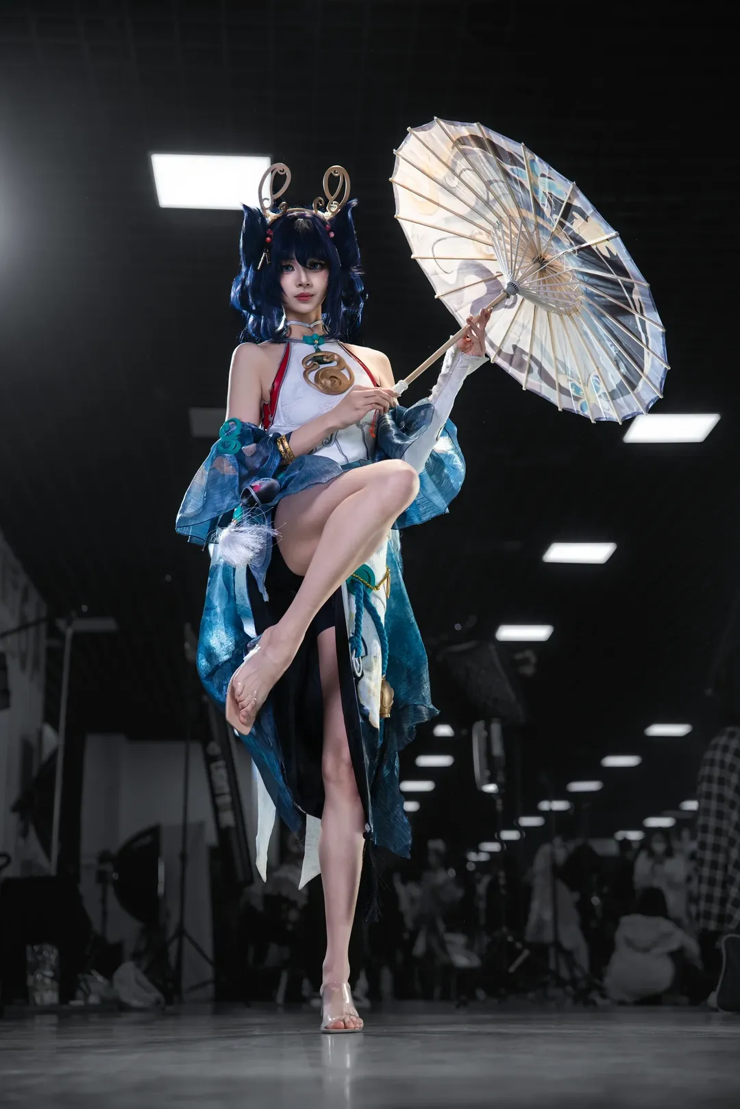 二次元少女, 古风cosplay, 漫展场照, 蓝色系穿搭, 公孙离cos