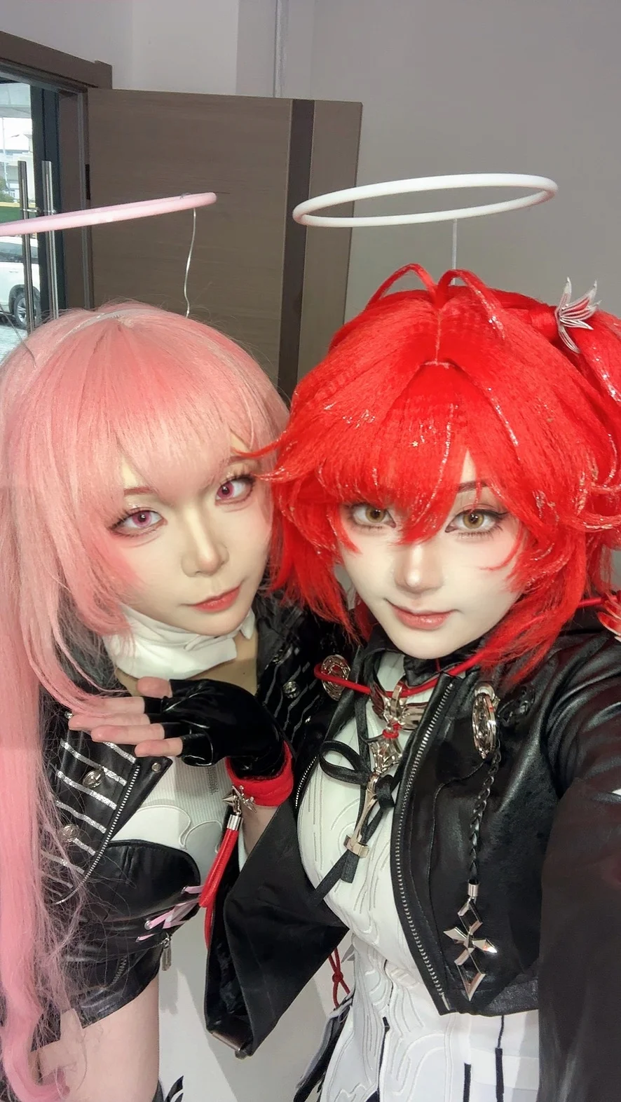 アークナイツ, ストッキング コスプレ, ヤセヌスの復讐譚, ラテラーノのサンクタ コスプレ, コスプレグループ撮影 - 2枚目