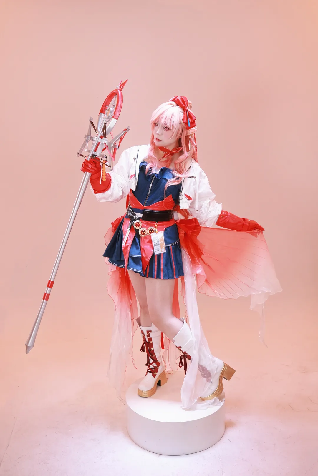 舞台摄影, 明日方舟, 遥cos, 粉色头发cos, 白色短靴 - 第1张