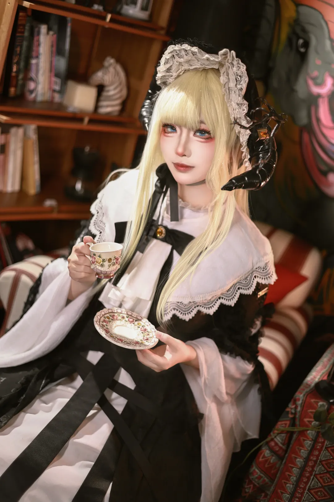 明日方舟, 黑丝造型, 哥特风穿搭, cosplay写真, 夜莺cos - 第1张