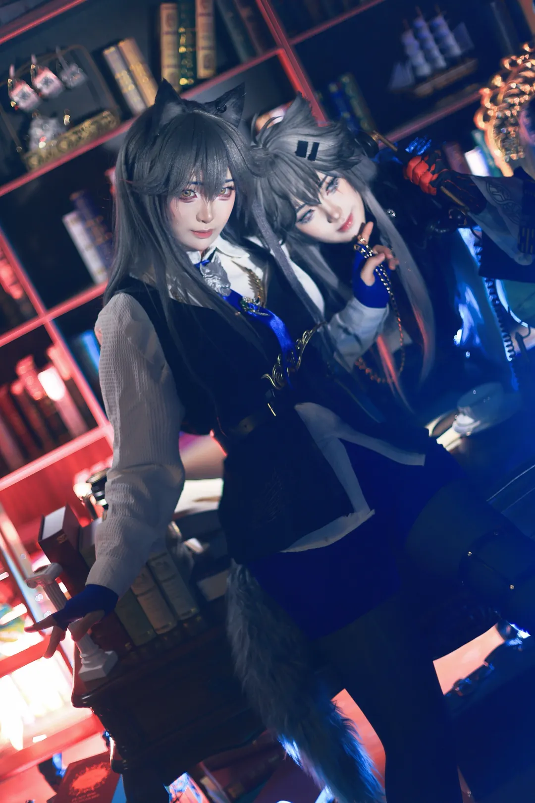 明日方舟, 双人cosplay, 荒芜拉普兰德cos, 缄默德克萨斯cos, 兽耳丝袜cos - 第3张