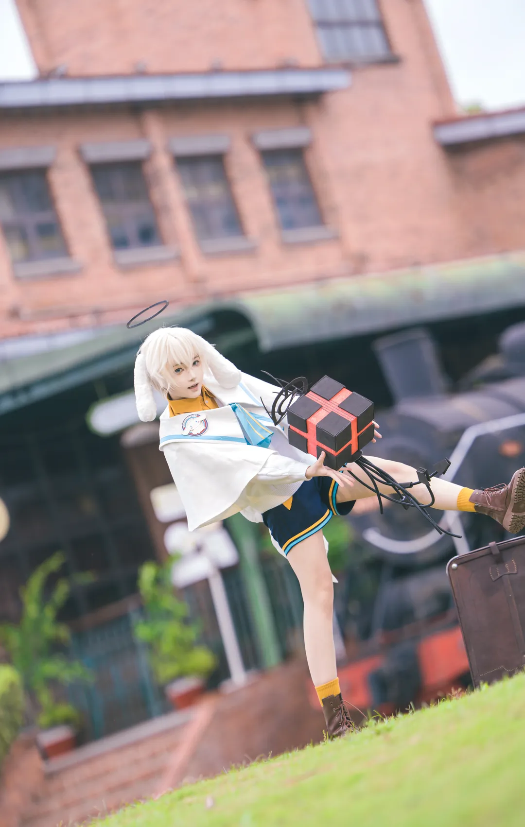 Over-the-knee socks outfit, Arknights cosplay, Sanrio collaboration, Steam train photography, Retro railway - Image 9