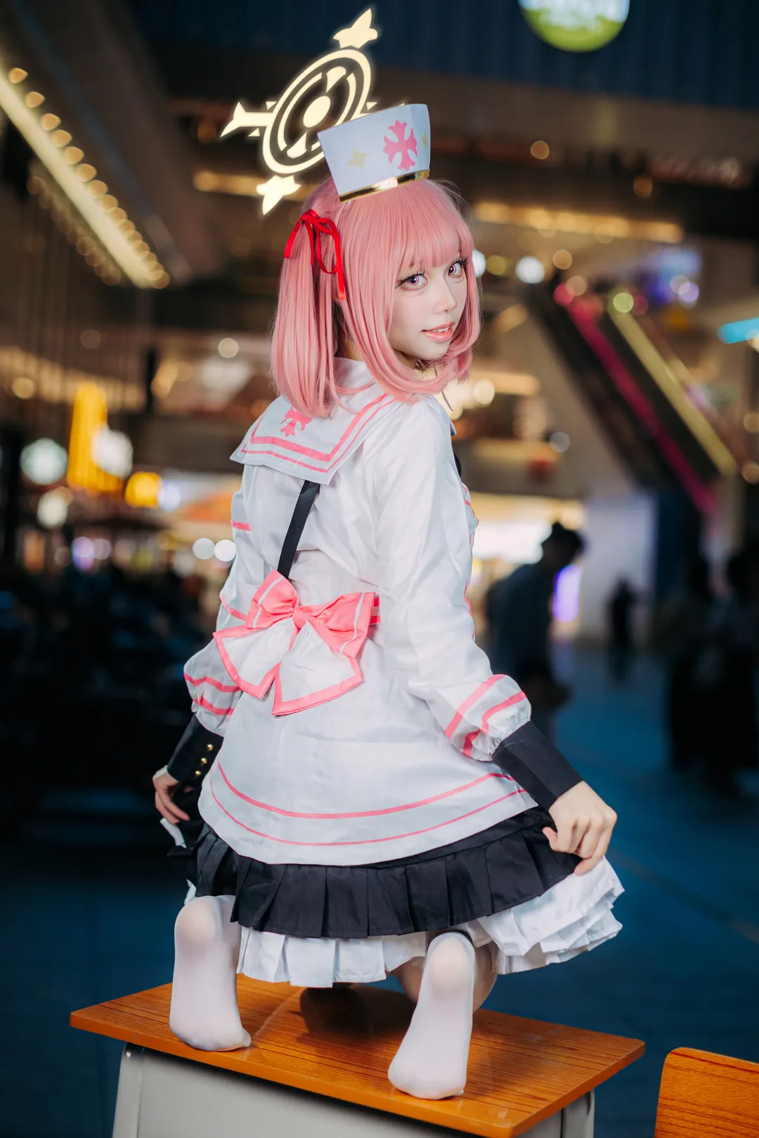 ブルーアーカイブ, イベント写真, 可愛い女の子, 白ストッキング, セリナ コスプレ - 6枚目