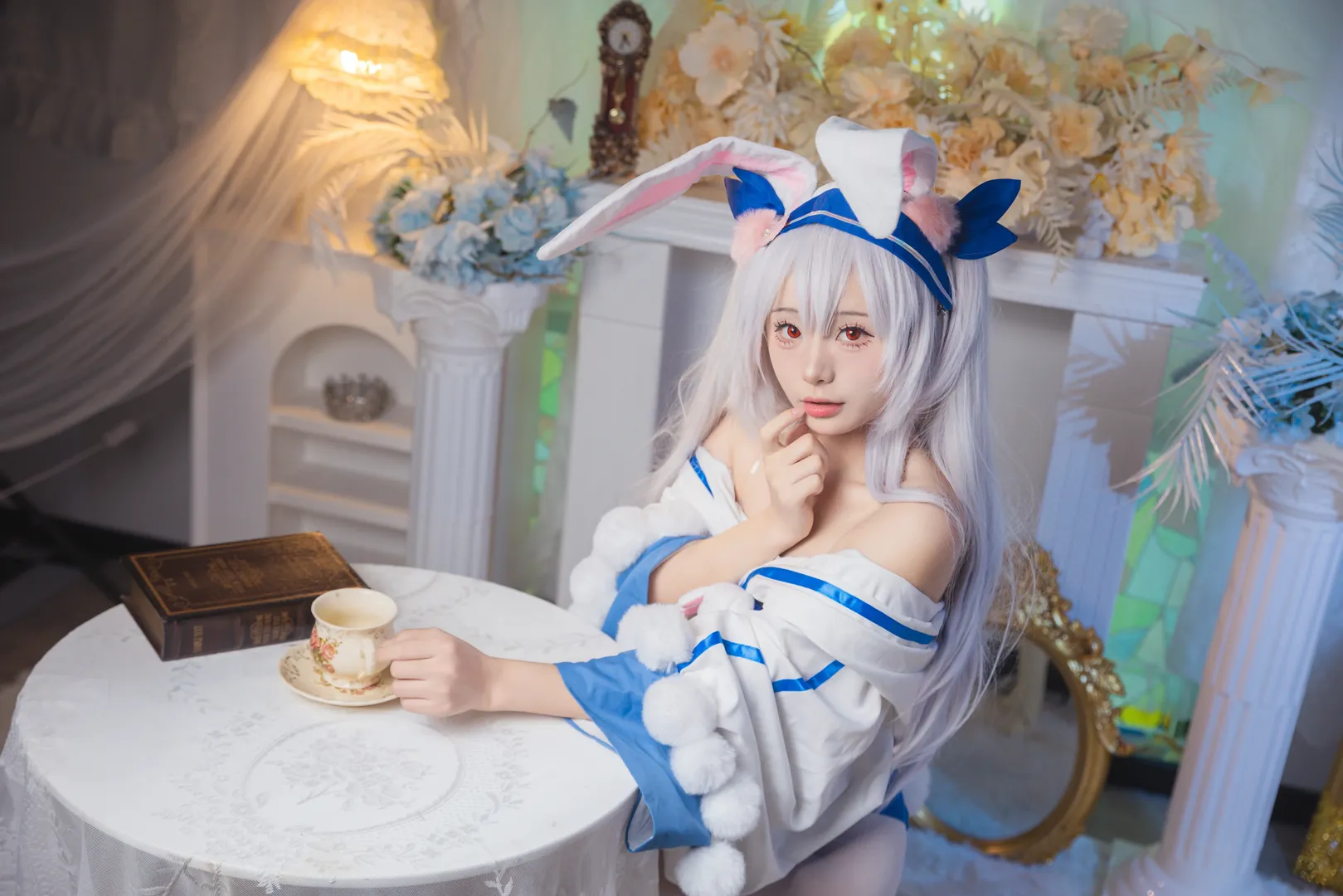 碧蓝航线, 拉菲cos, 兔女郎, 白丝穿搭, 美少女cosplay