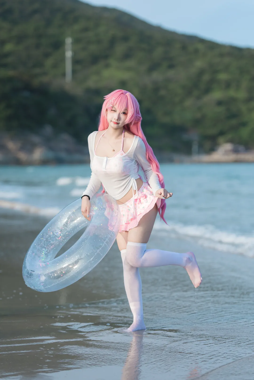 cosplay摄影, 桃乐丝cos, nikke, 过膝袜cos, 海边泳装 - 第3张