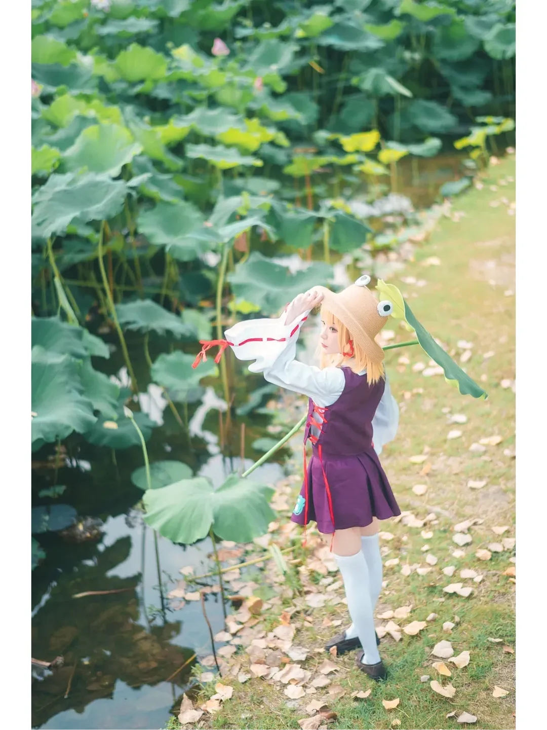 二次元撮影, 東方Project, 白タイツコスプレ, ケロちゃんコスプレ, 蓮の葉の屋外撮影 - 8枚目