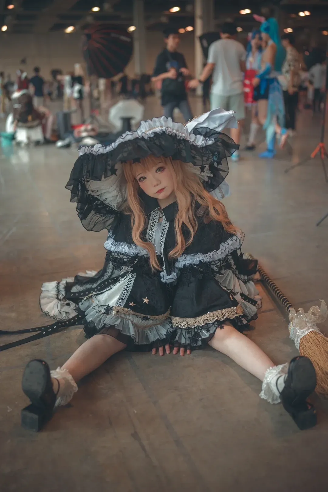 魔理沙コスプレ, ホタルACGエキスポ, 白ストッキング, コスプレイベント写真, 東方Project - 3枚目