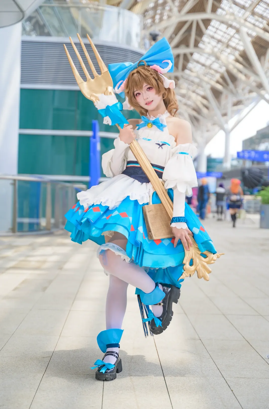 漫展返图, 二次元cosplay, 明日方舟, 艾雅法拉cos, 白丝cos - 第2张