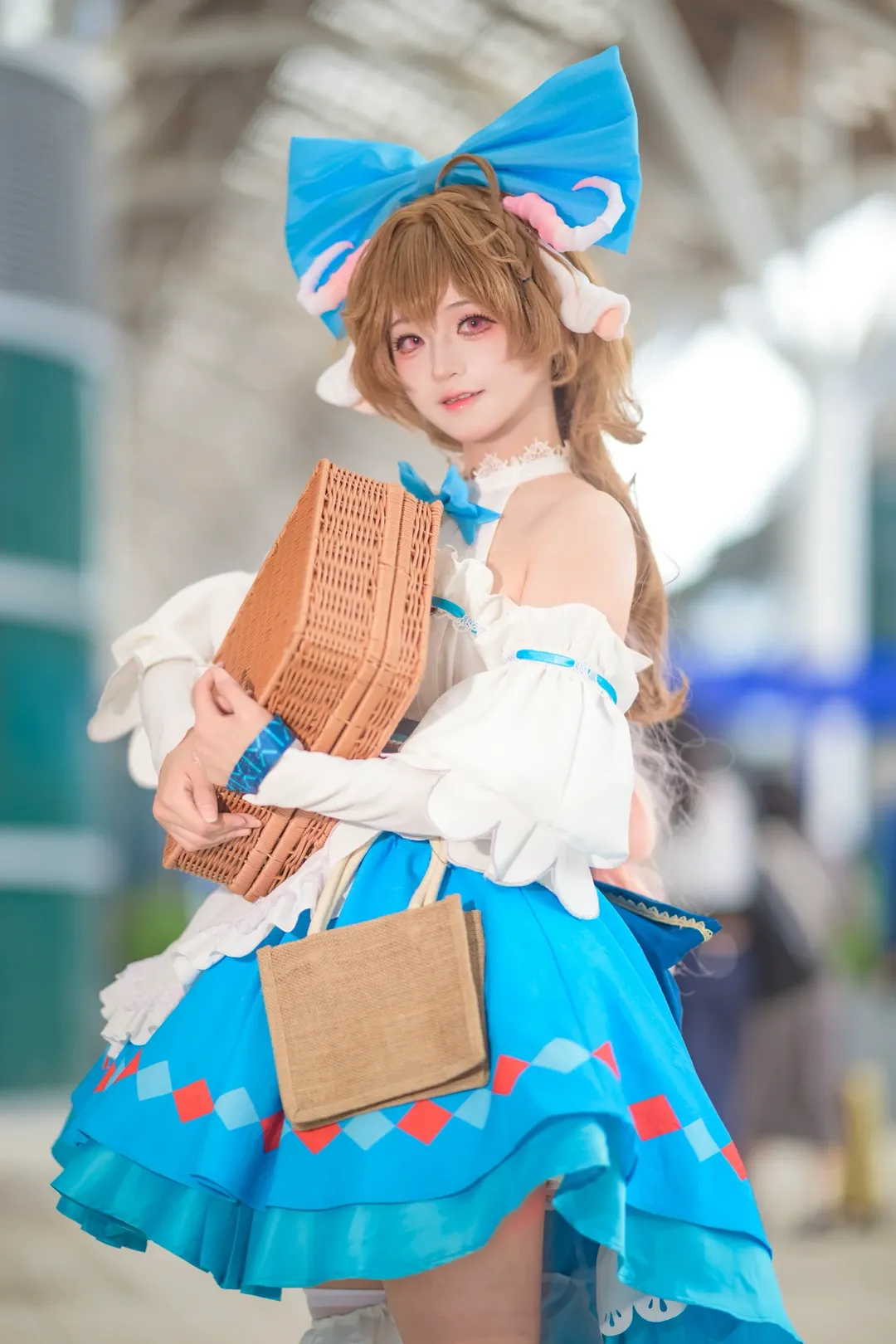 漫展返图, 二次元cosplay, 明日方舟, 艾雅法拉cos, 白丝cos - 第3张