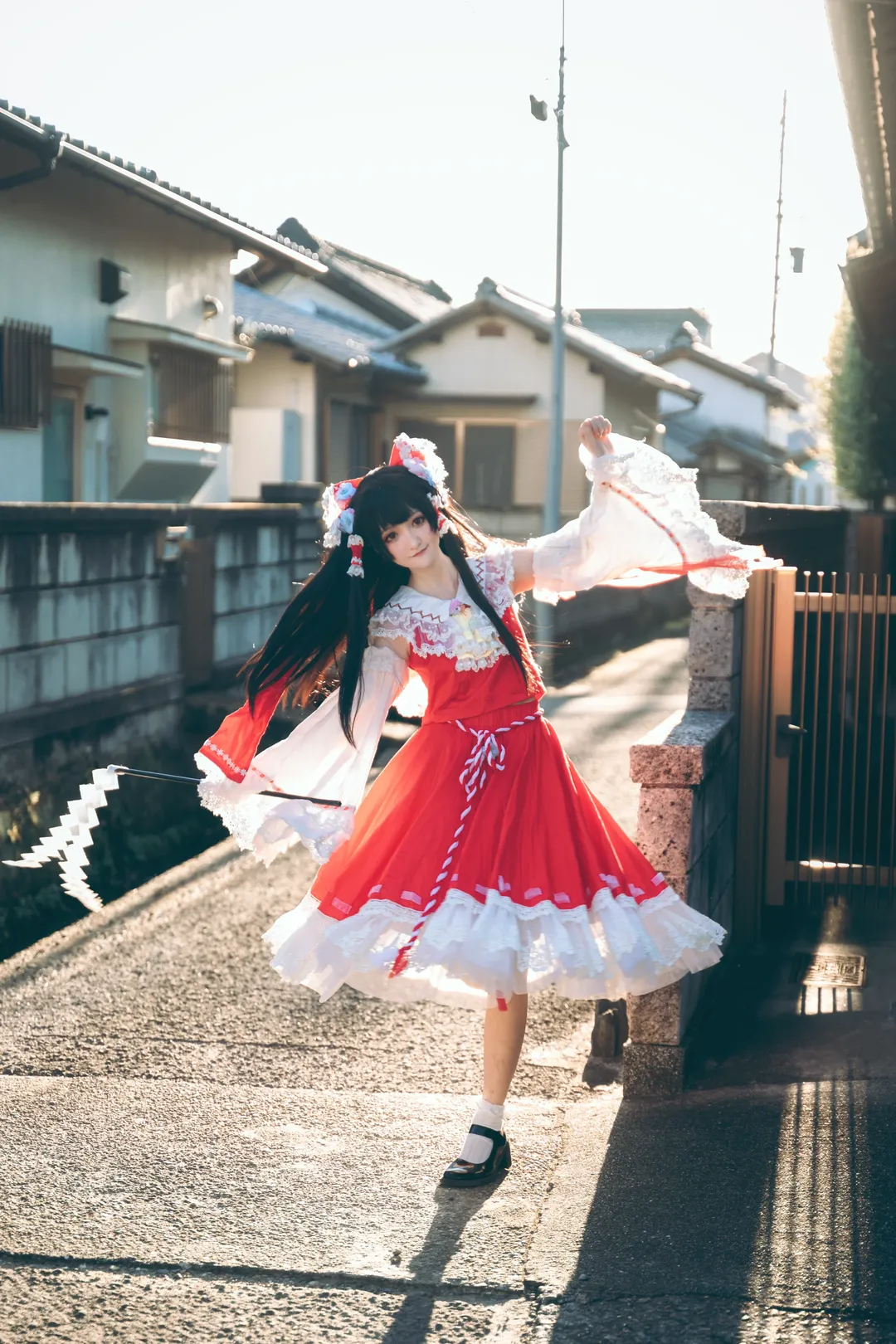 コスプレ, 東方Project, 白ストッキング, 日系ストリートスナップ, 赤と白のドレス - 14枚目