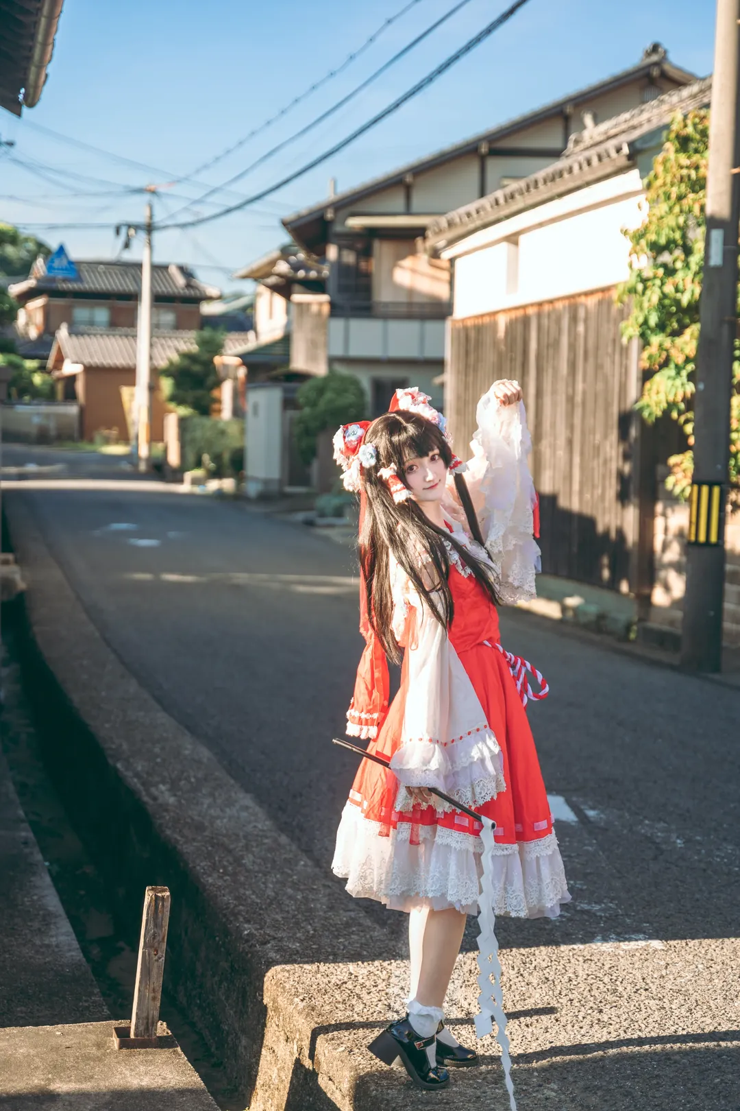コスプレ, 東方Project, 白ストッキング, 日系ストリートスナップ, 赤と白のドレス - 6枚目
