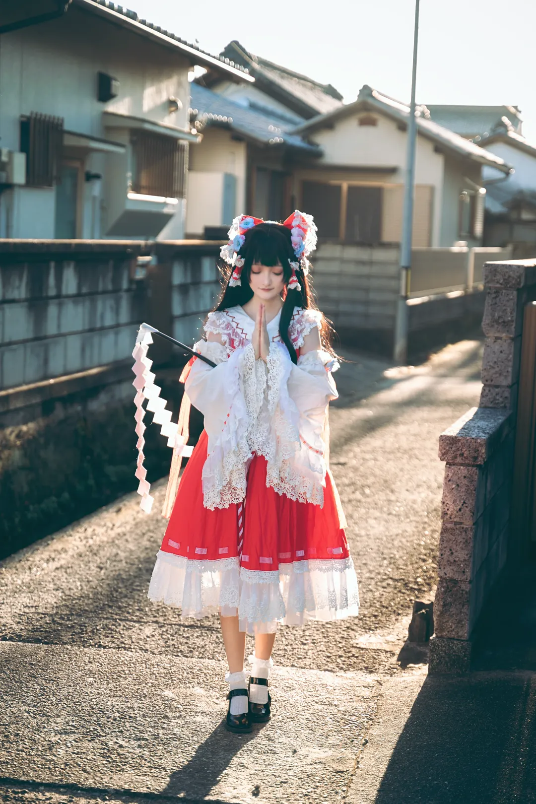 コスプレ, 東方Project, 白ストッキング, 日系ストリートスナップ, 赤と白のドレス - 7枚目