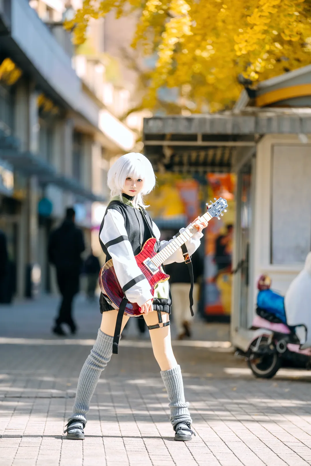 cosplay摄影, 要乐奈cos, BanG Dream! It's MyGO!!!!!, 秋日街拍, 灰色堆堆袜 - 第6张
