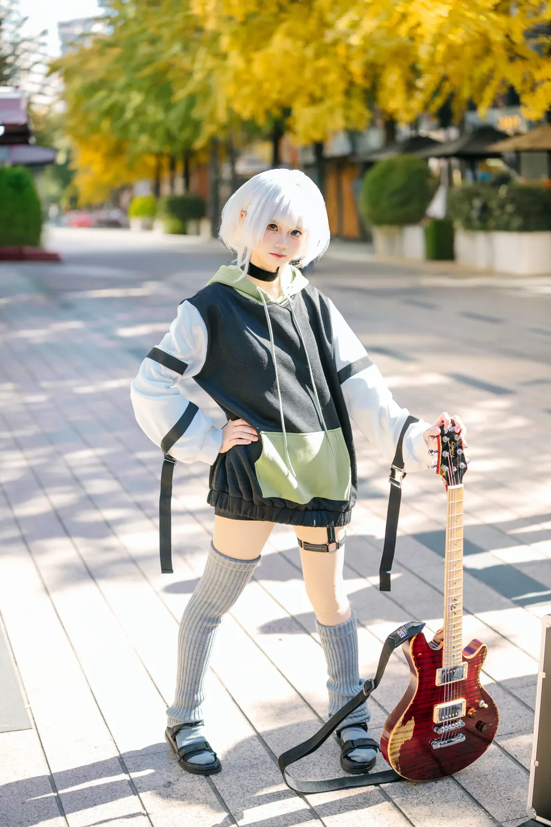 Cosplay photography, Kaname Rana cosplay, BanG Dream! It's MyGO!!!!!, Autumn street snap, Grey slouch socks
