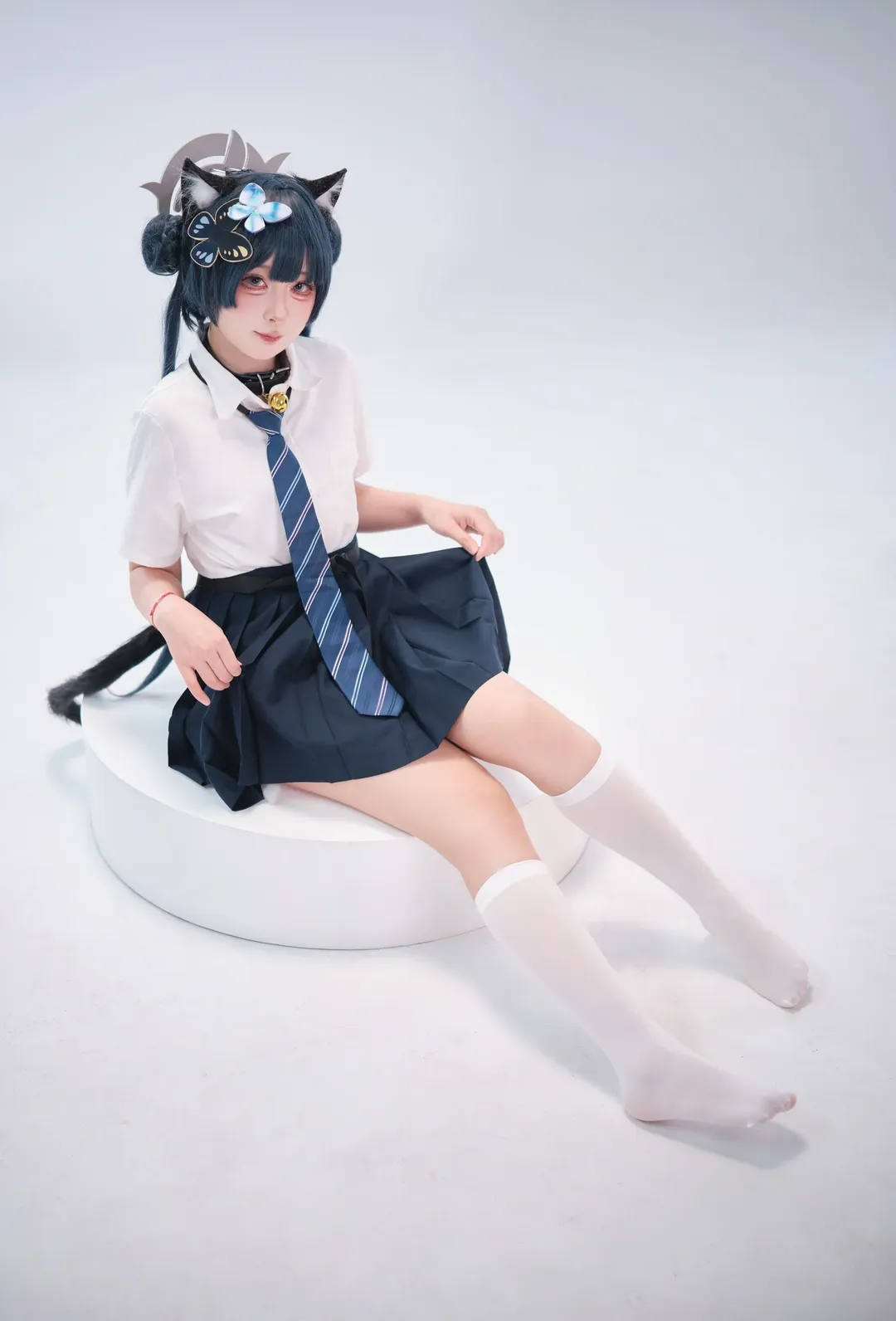蔚蓝档案, 妃咲cos, 二次元cos摄影, 白丝过膝袜, JK制服cosplay