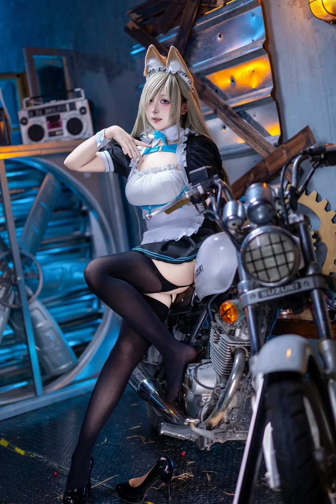 蔚蓝档案, 黑丝穿搭, 明日奈cos, 女仆装cosplay, 机车少女 - 第2张