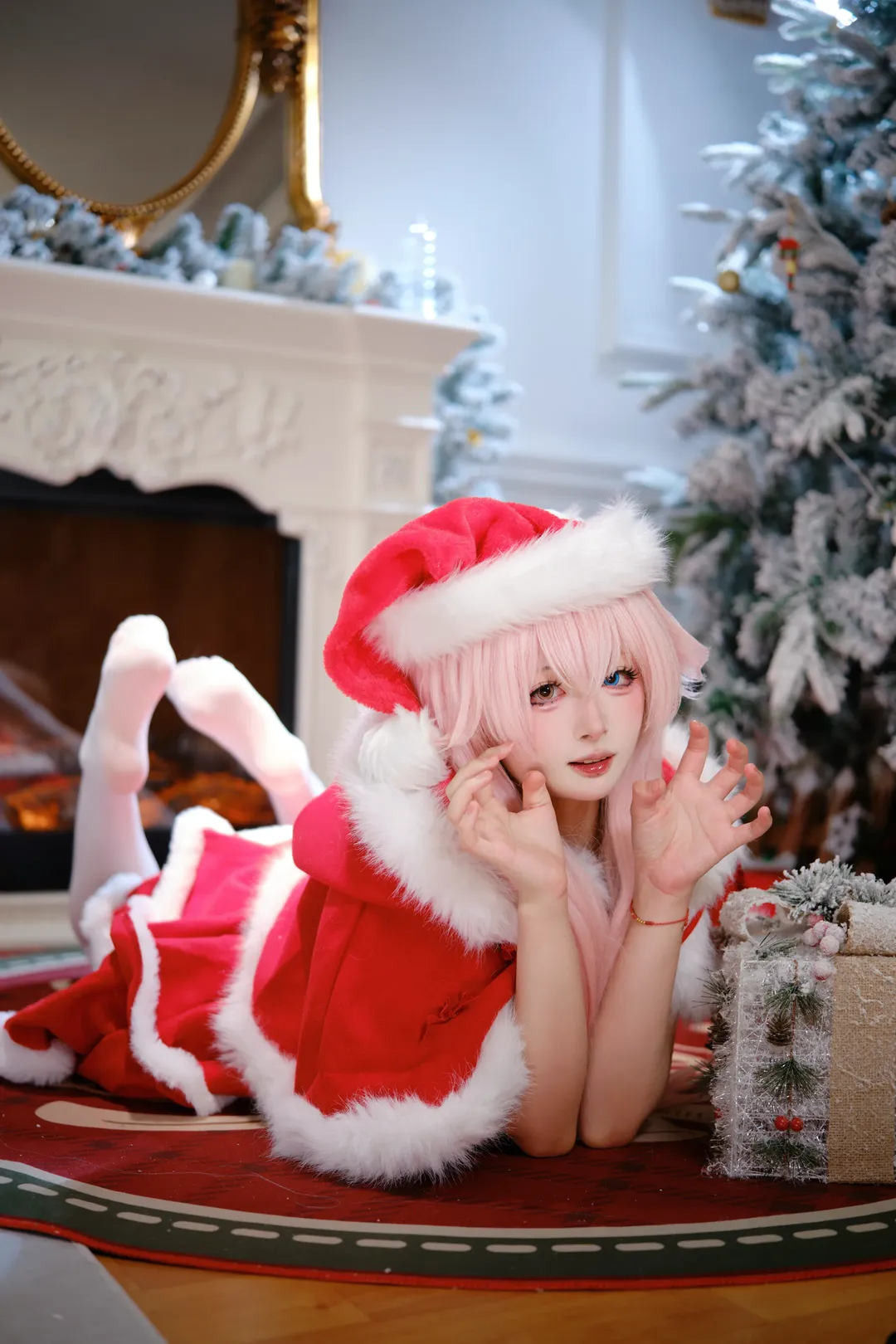 ブルーアーカイブ, 小鳥遊ホシノ コスプレ, クリスマス・コスプレ, 白タイツコスプレ, クリスマスの雰囲気