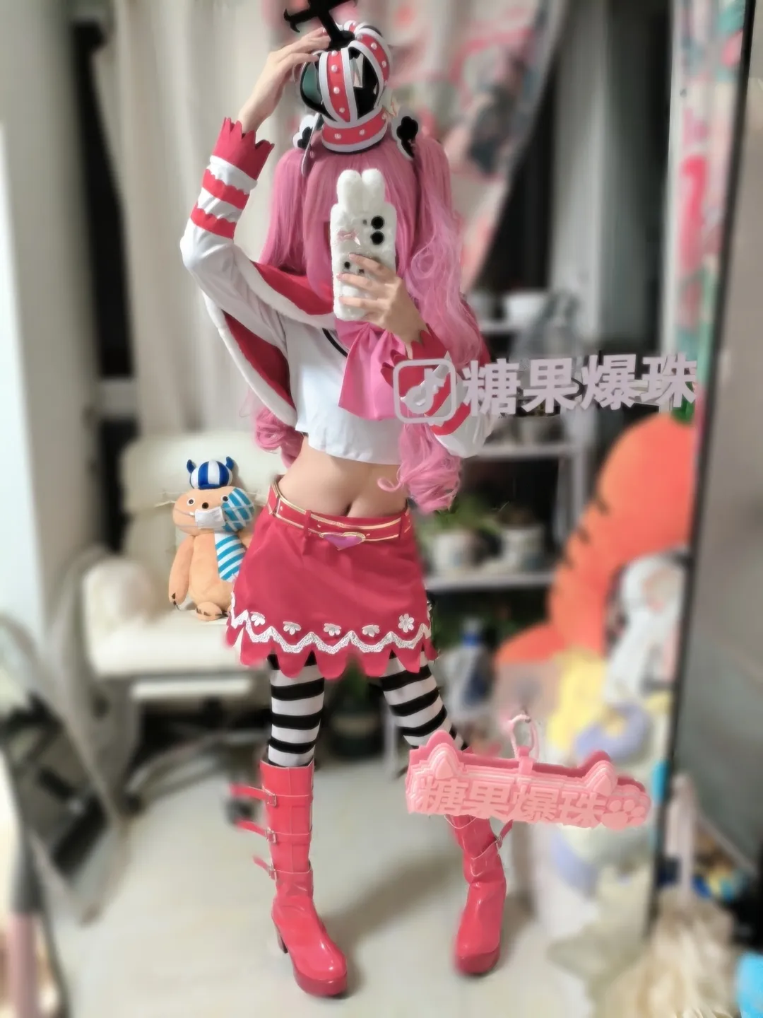 二次元cosplay, 对镜拍, 海贼王, 佩罗娜cos, 条纹丝袜