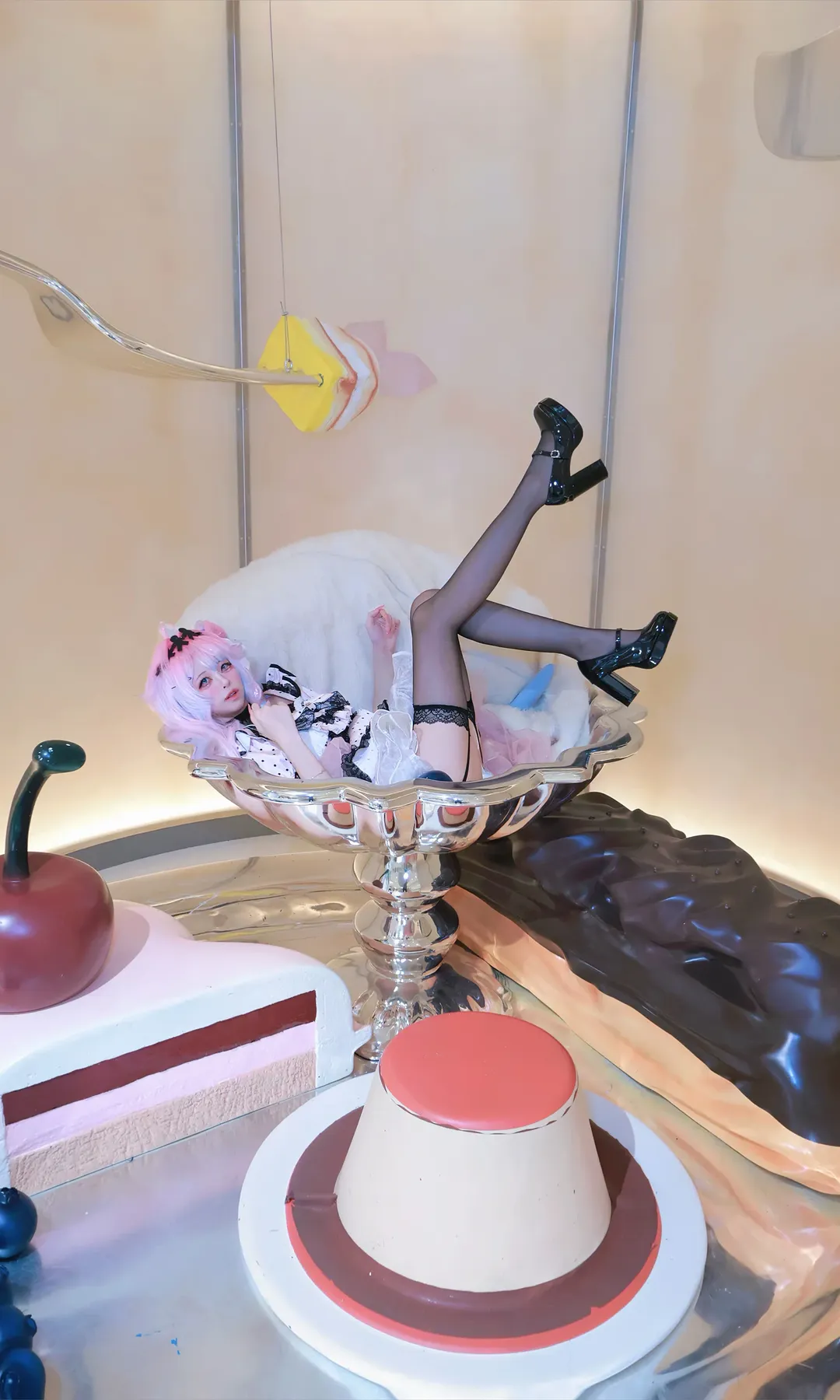 鸣潮, 达妮娅cos, 二次元穿搭, 私设cosplay, 甜品主题摄影
