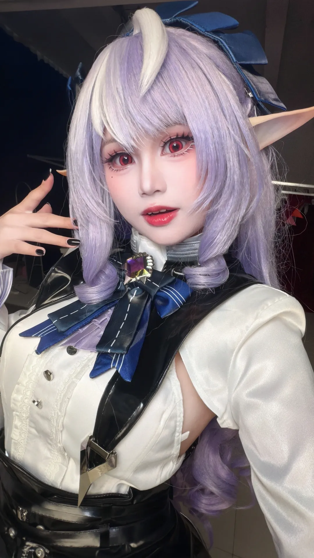绝区零, 薇薇安cos, cosplay妆容, 二次元穿搭, 精灵耳造型 - 第1张