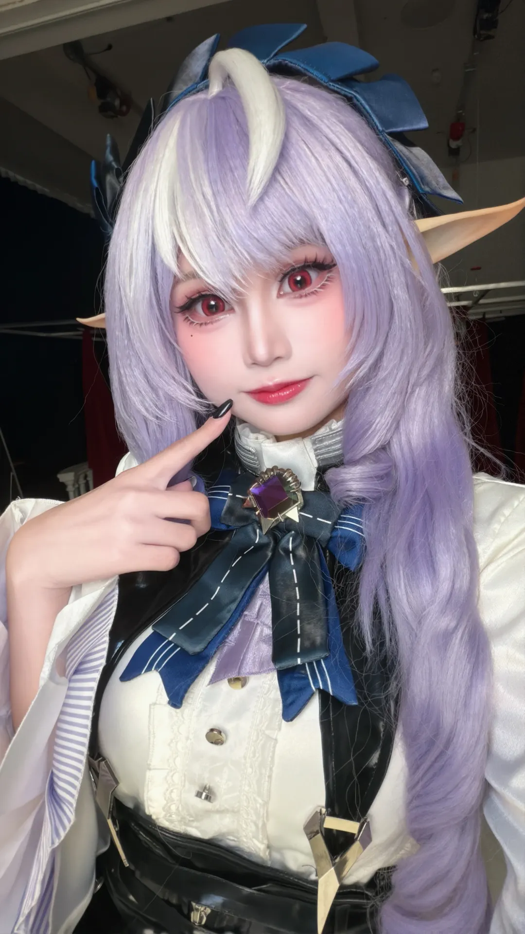 绝区零, 薇薇安cos, cosplay妆容, 二次元穿搭, 精灵耳造型
